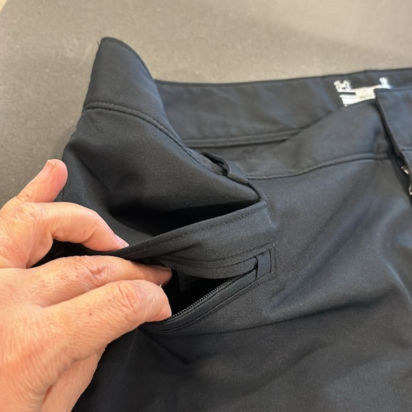 Under Armour golf shorts - Picture 3 of 5